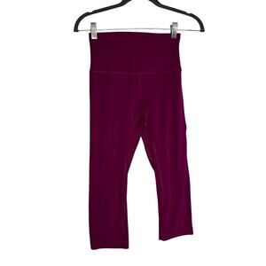 Lululemon Fuchsia Cropped Athletic Leggings Size 4